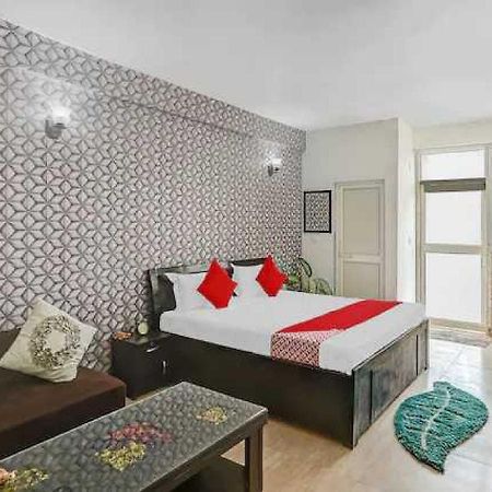 Hotel O Krishna Orchid Near Noida Sector 81 Metro Station Exterior foto