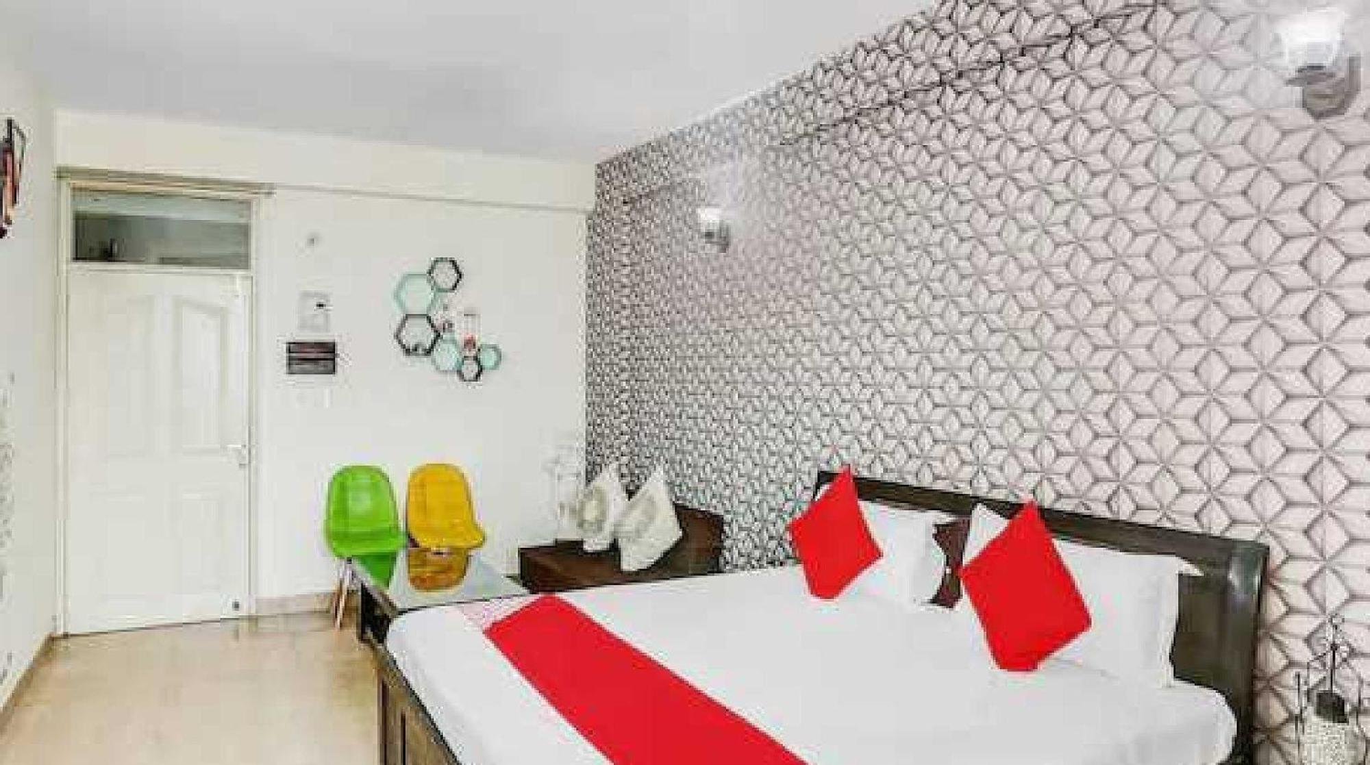 Hotel O Krishna Orchid Near Noida Sector 81 Metro Station Exterior foto