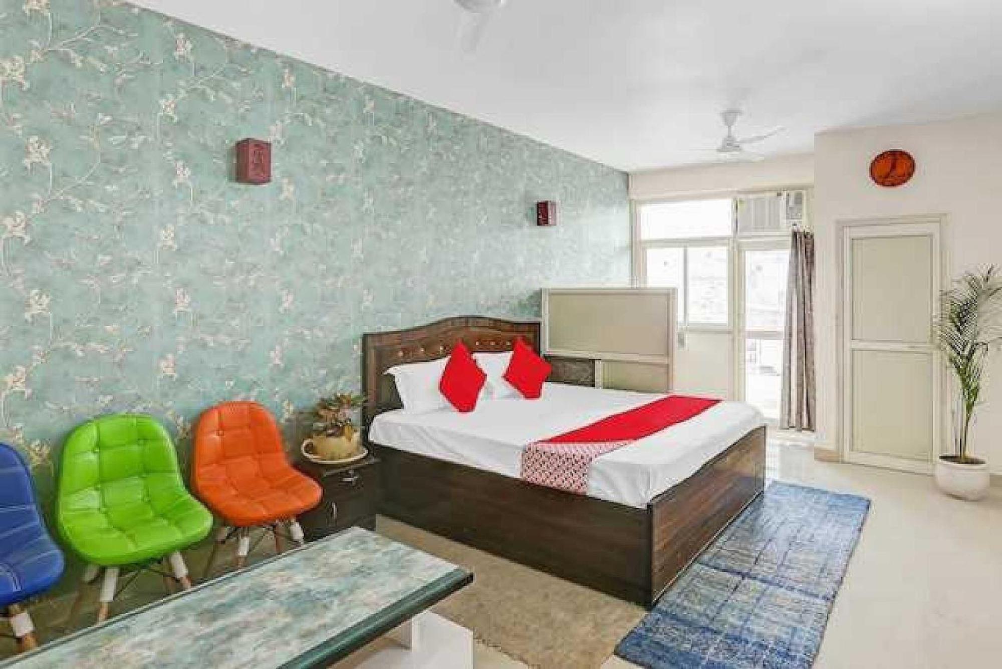 Hotel O Krishna Orchid Near Noida Sector 81 Metro Station Exterior foto