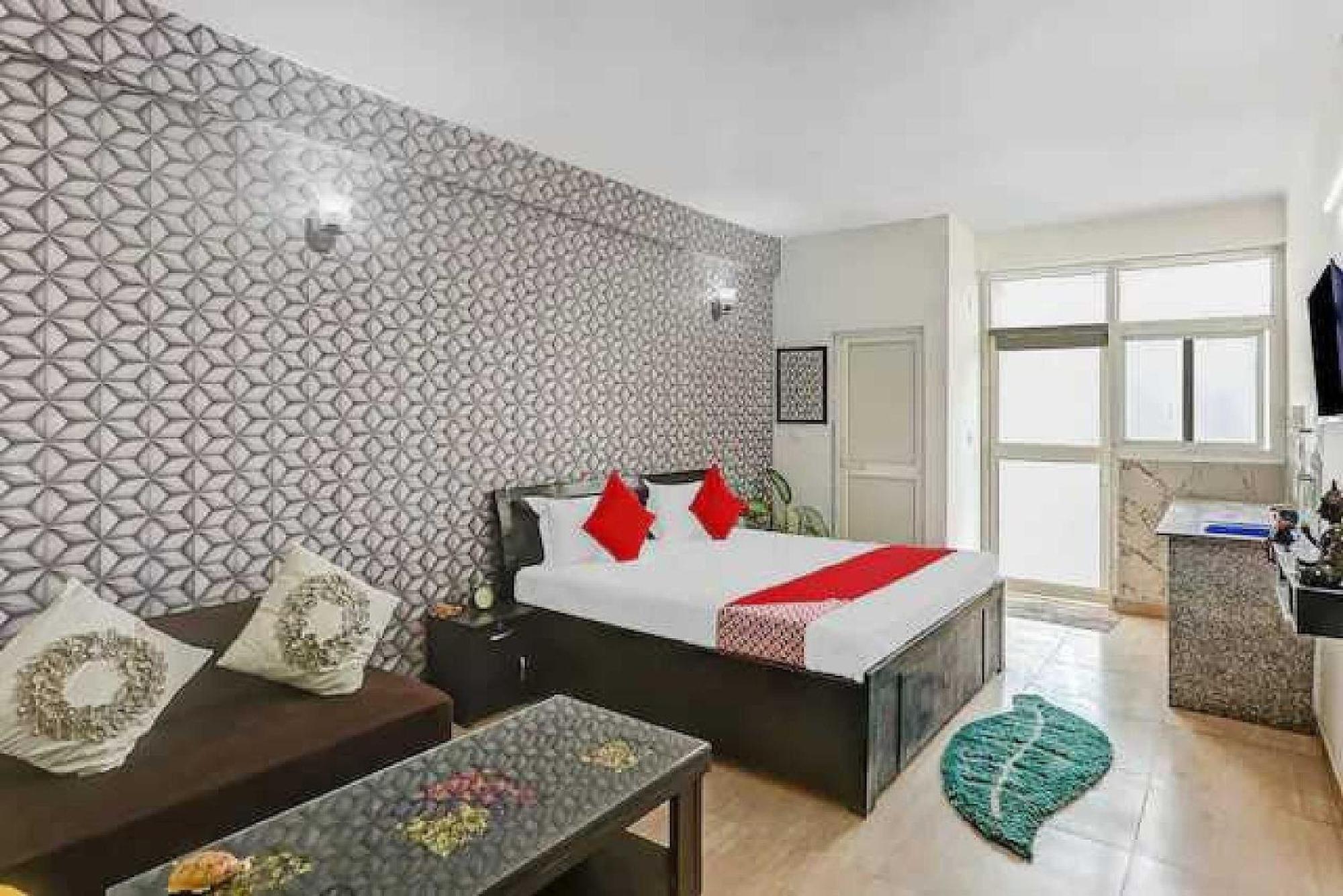 Hotel O Krishna Orchid Near Noida Sector 81 Metro Station Exterior foto